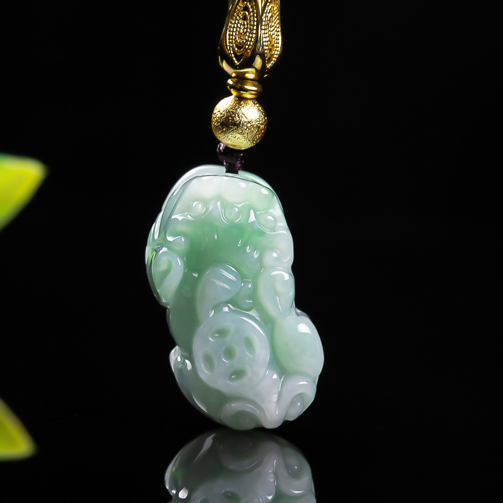 Necklaces - Naturalny birmański jadeit szmaragdowy w kolorze