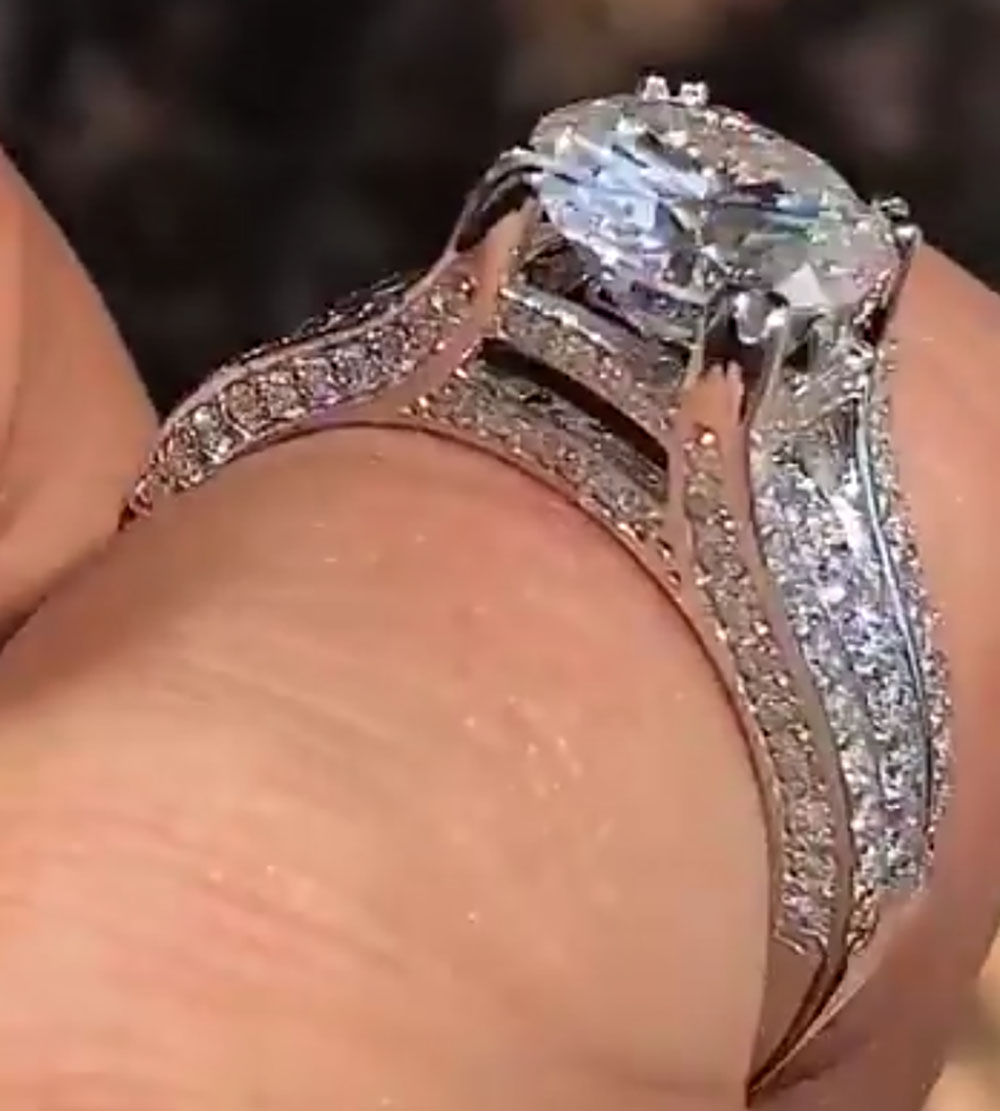 Pierścionek zaręczynowy ślubny – Moissanite Engagement Ring 1 Carat recenzja i cena