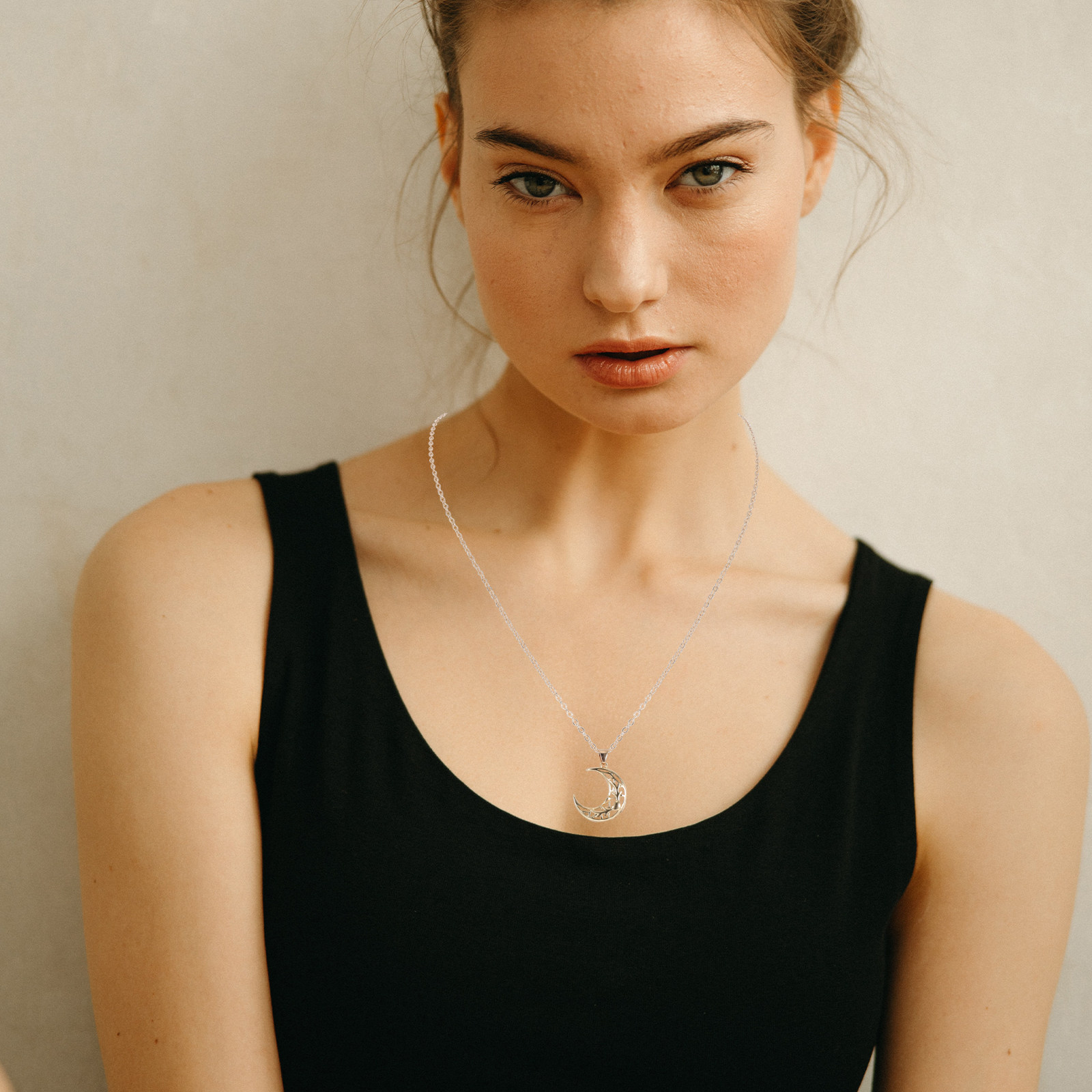 1 para naszyjników Słońce i Ks – Magnetic Couple Matching Necklaces recenzja i cena
