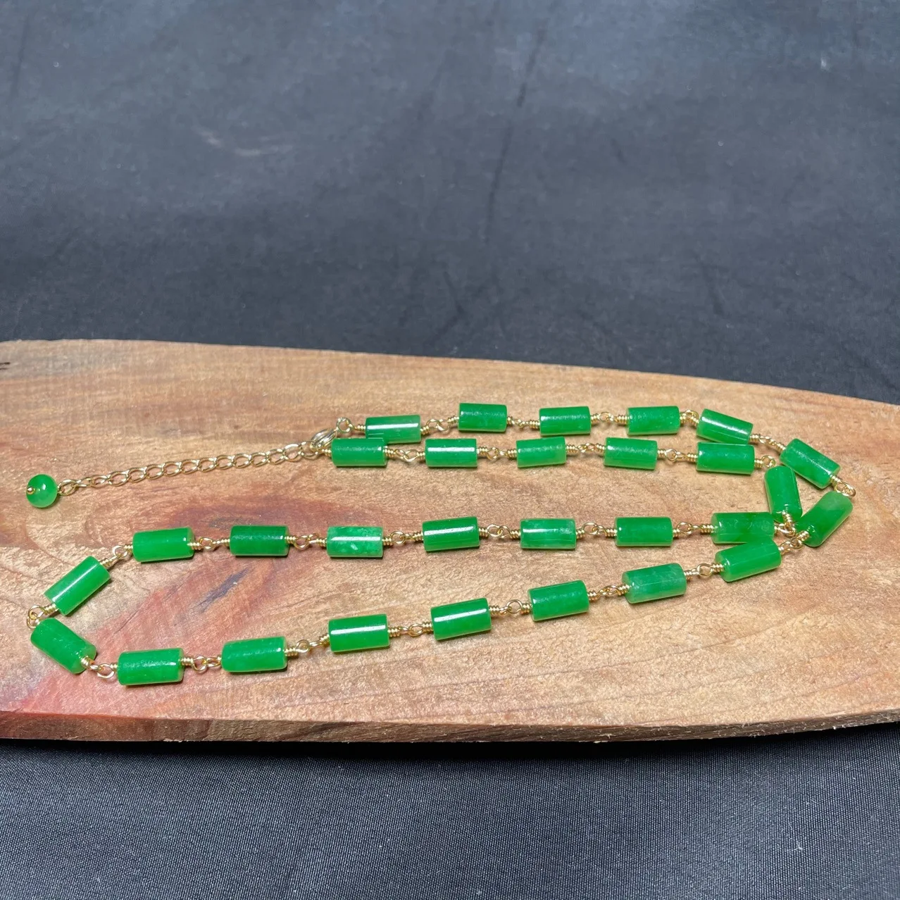 Zielony Jadeitowy Naszyjnik z  – Necklaces recenzja i cena