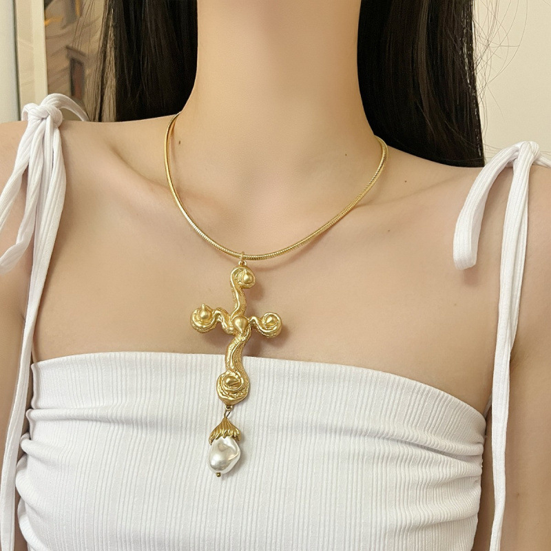 Naszyjnik z zawieszką w stylu  – Pearl Choker Necklace Vintage recenzja i cena