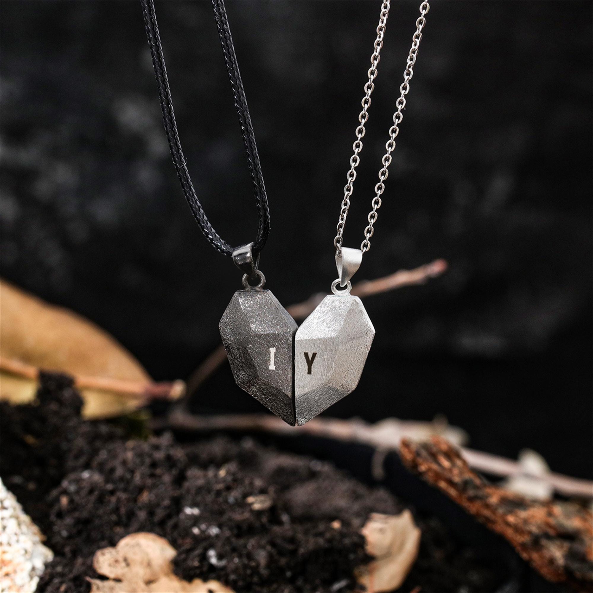 Zestaw magnetycznych naszyjnik – Magnetic Couple Matching Necklaces recenzja i cena
