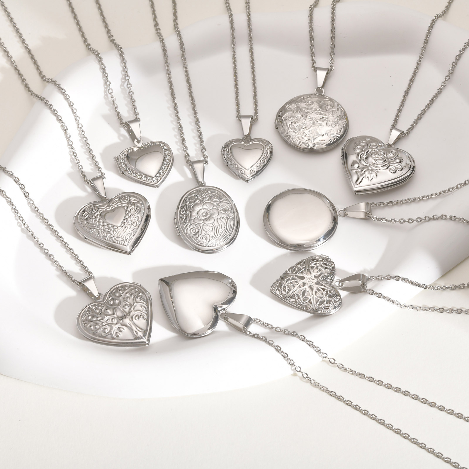 Vnox Delikatne Naszyjniki z Za – Heart Locket Necklace Photo recenzja i cena
