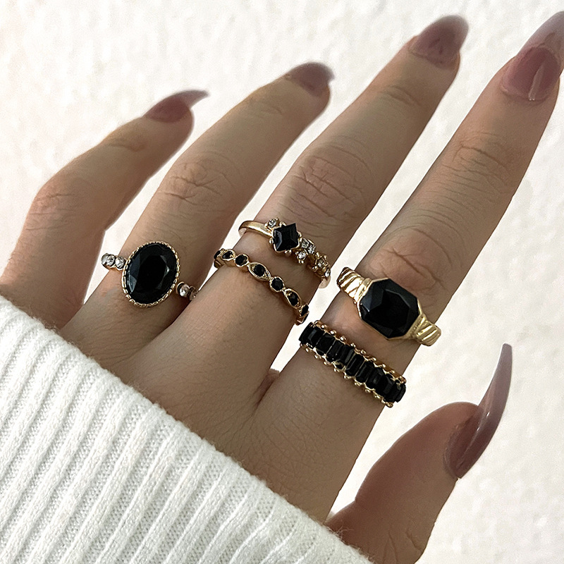Retro czarny kryształowy zesta – Vintage Punk Knuckle Rings Set recenzja i cena