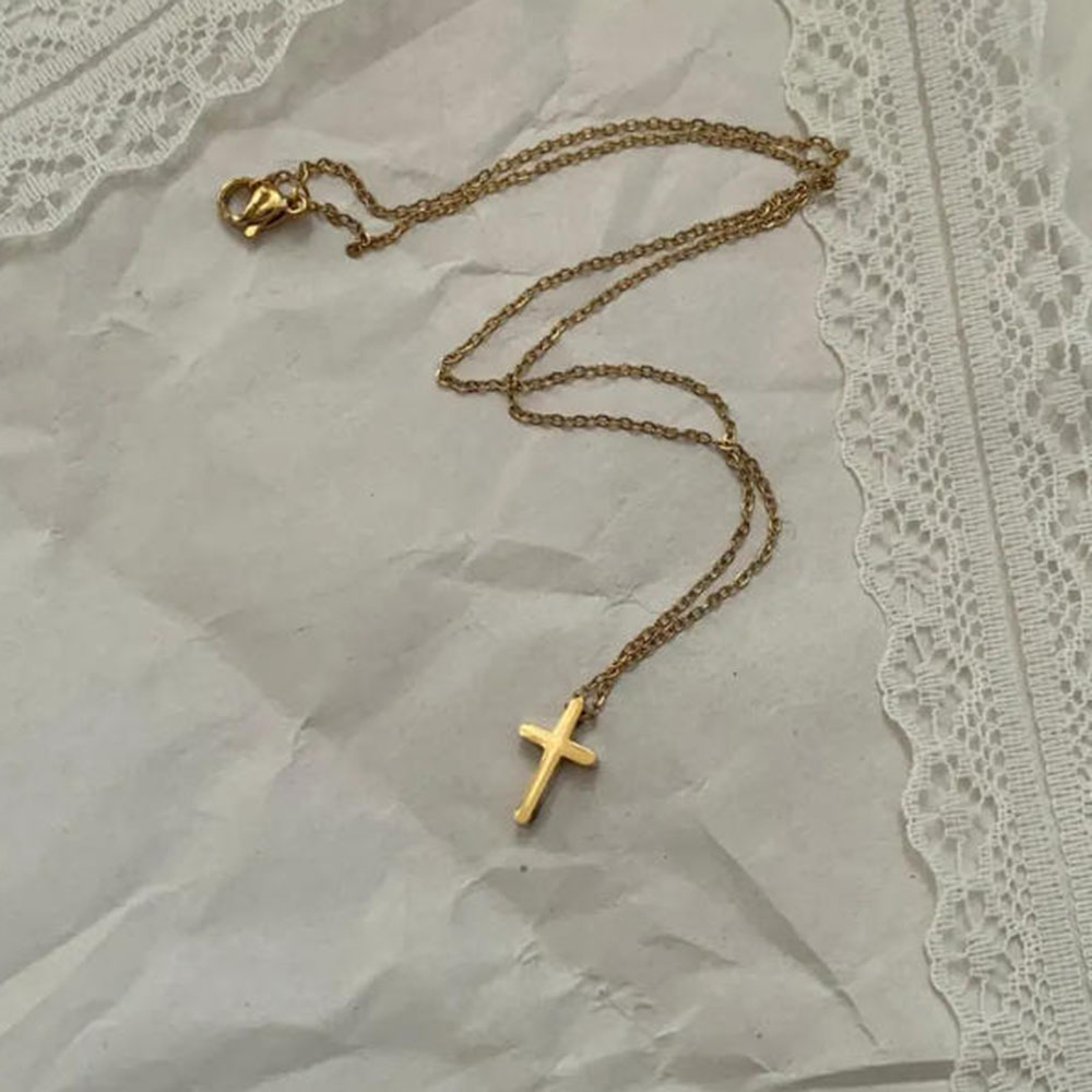 Wykwintny złoty naszyjnik z kr – Cross Pendant Necklace Gold recenzja i cena
